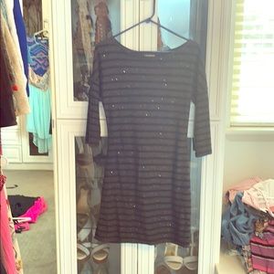 Quarter length sleeve dress